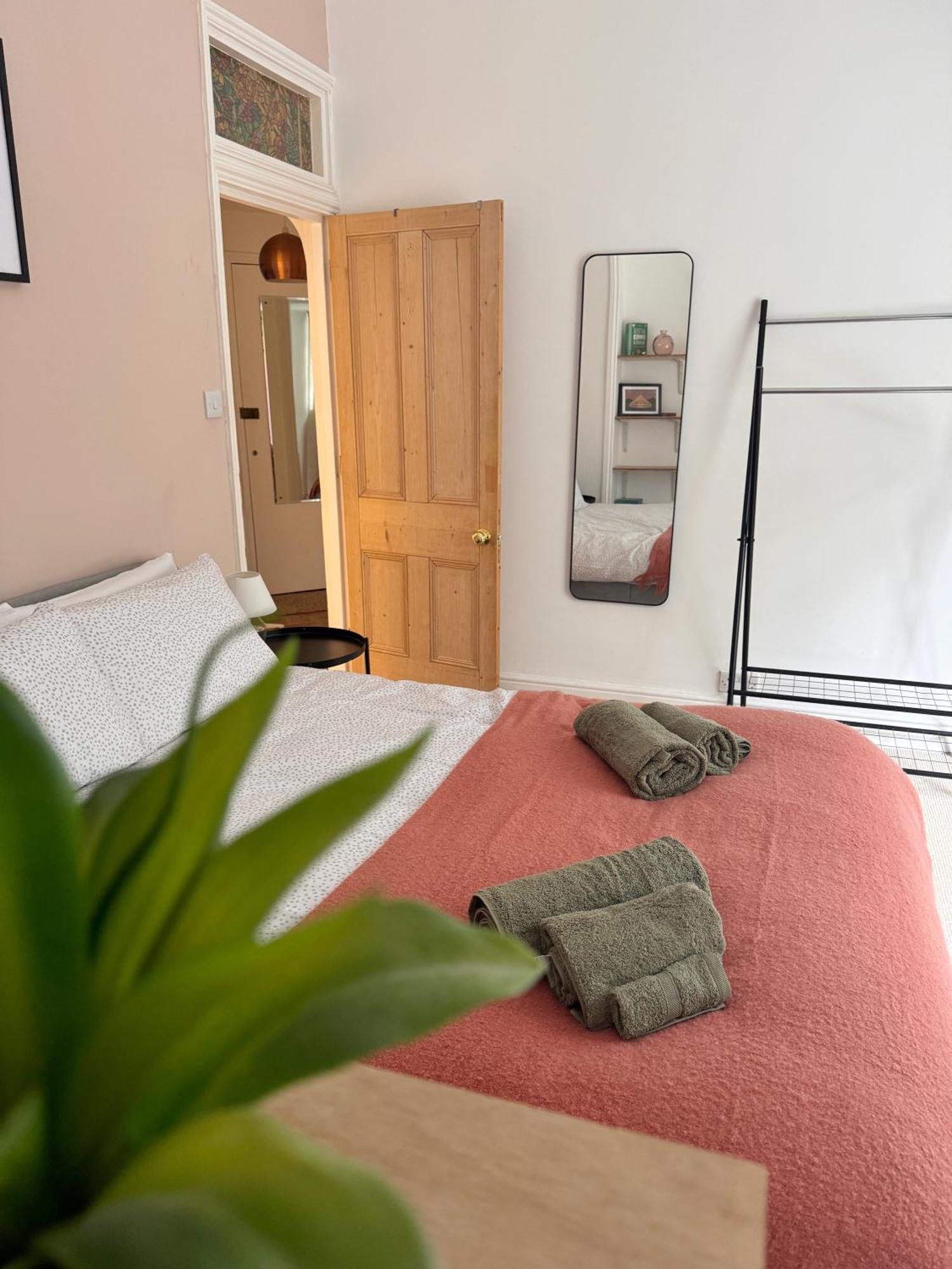 Quaint Apartment In Central Brighton - Sleeps 2 To 6 Exterior photo